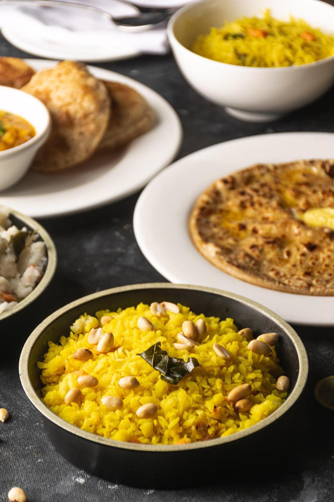 Doubletree By Hilton Gurugram Baani Square Hotell Gurgaon Exteriör bild